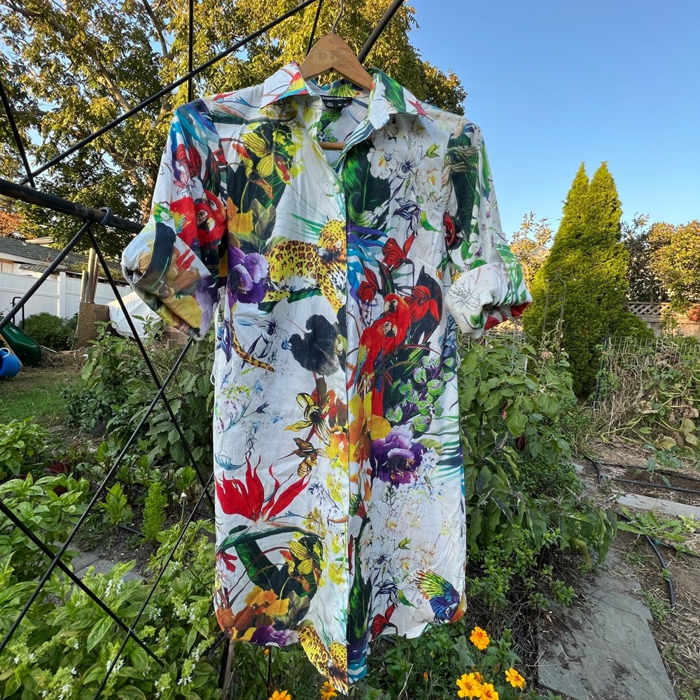 Paper white colorful dress!